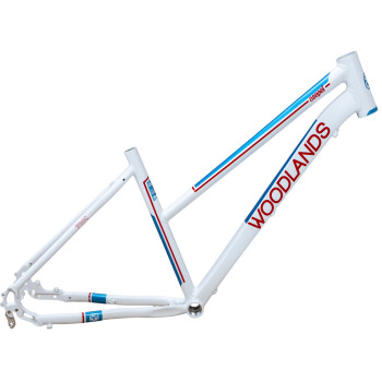 Váz dob woodlands cross 700c 28/17  nöi fehér dobozolt